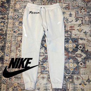 nike tech pants